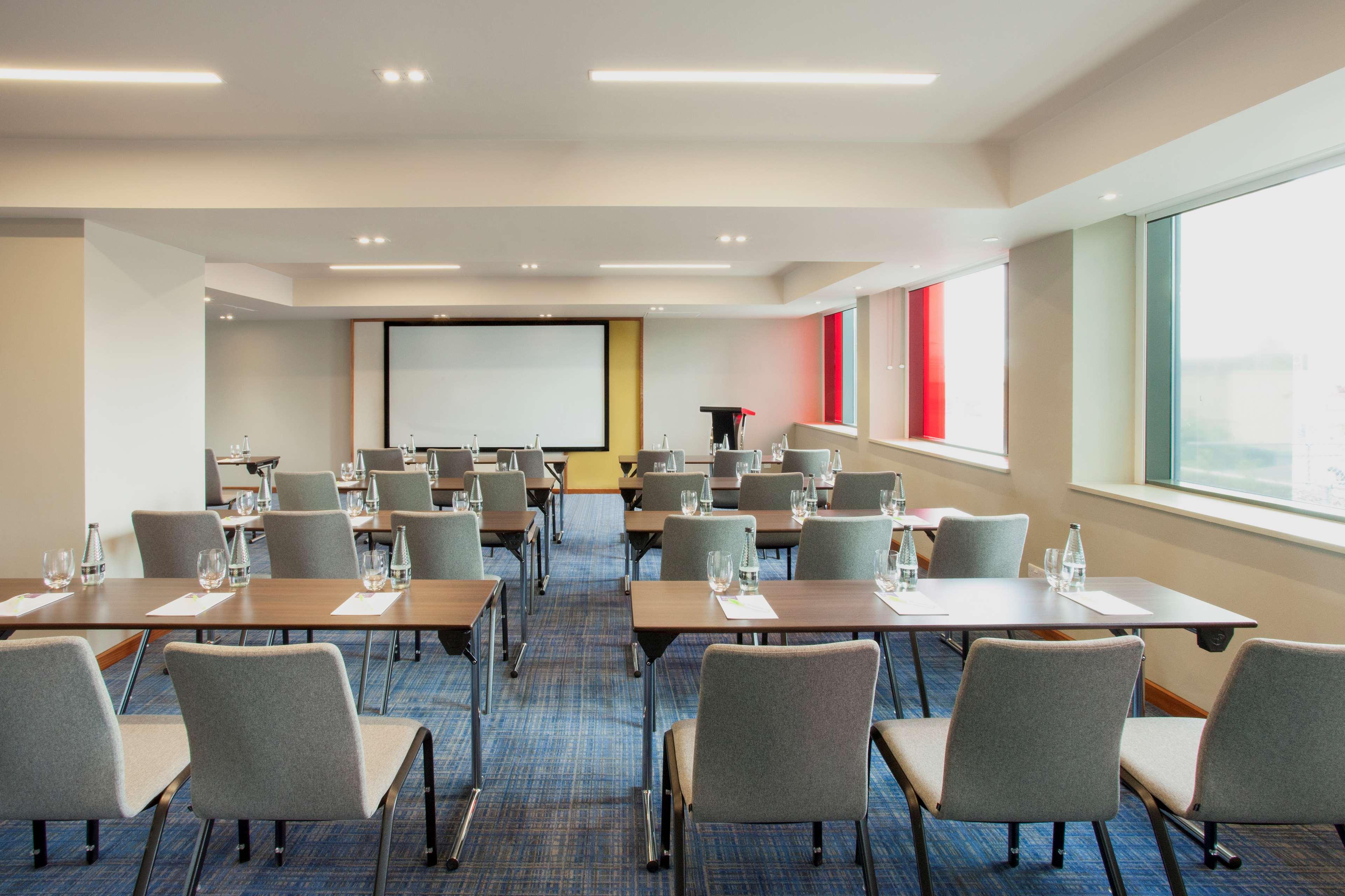 Hyatt Place West London Hayes Hillingdon Exterior photo